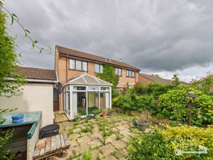 Rear- click for photo gallery